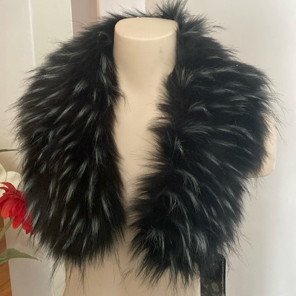 Bella black and gray Faux fur collar - Picture 3 of 11